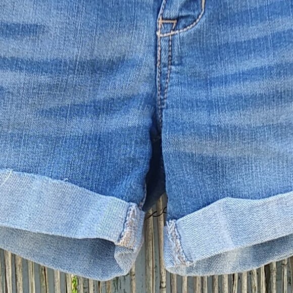 Aeropostale Denim Shorts Midi - 2 Reg / Normal - Picture 14 of 14